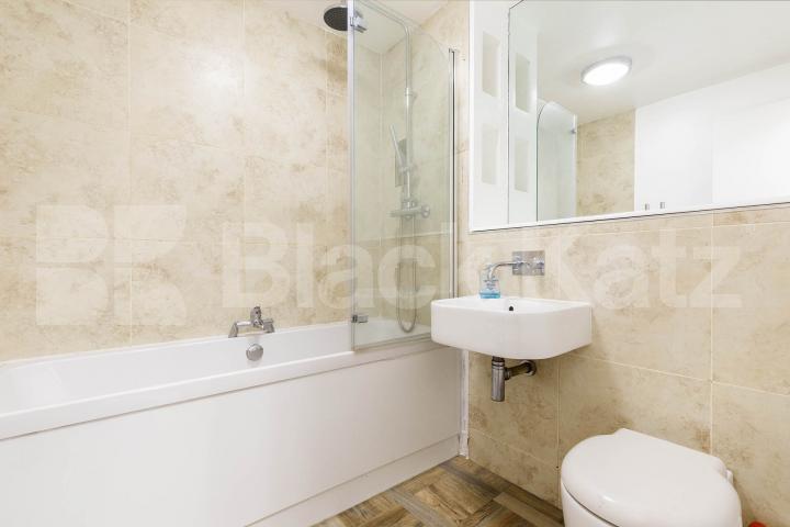 			1 Bedroom, 1 bath, 1 reception Flat			 Mackenzie Road, Caledonian Road